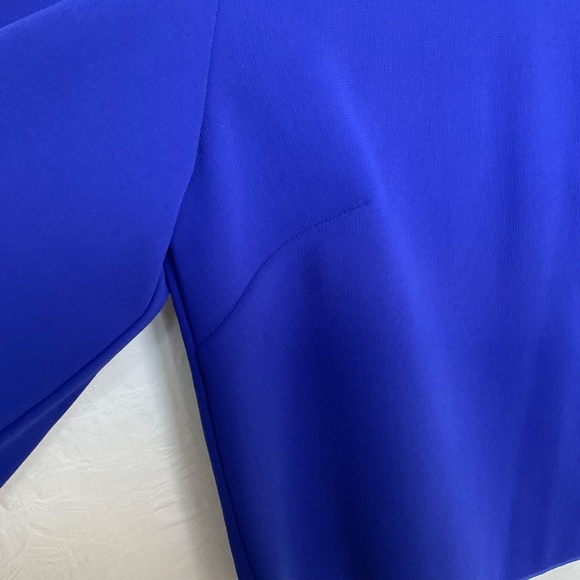 Aritzia Babaton Blouse Medium Blue Luxury Careerwear Long Sleeves Button Cuff XS - Picture 4 of 15